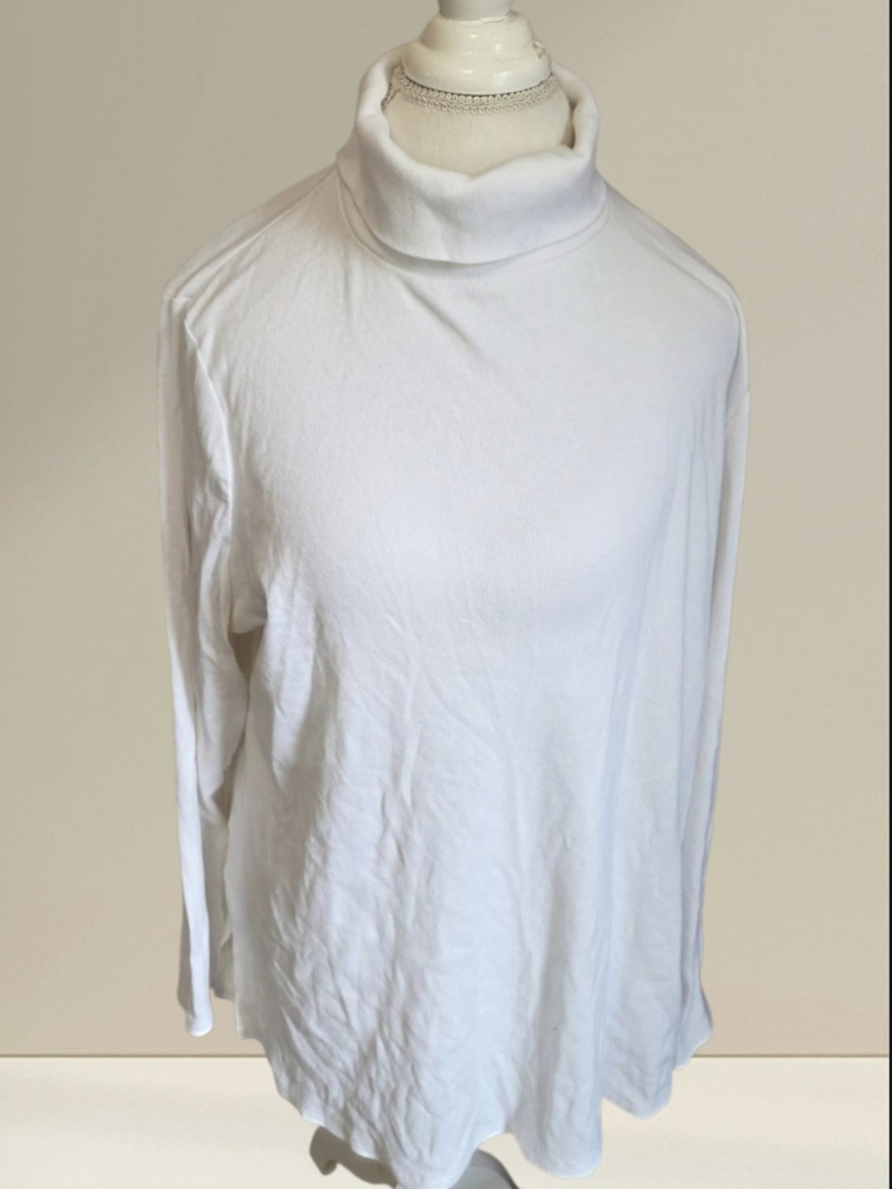 🐼 Classic Lane Bryant White Turtleneck Long Sleeve Top